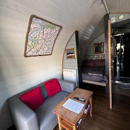 Riverside Pod, West Highland Way Holidays Кінлохлівен Екстер'єр фото