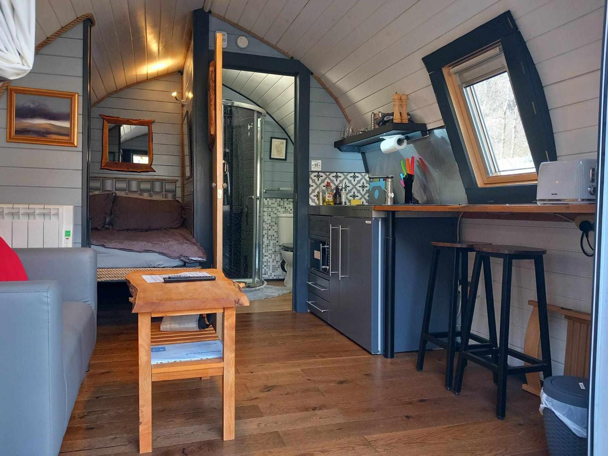 Riverside Pod, West Highland Way Holidays Кінлохлівен Екстер'єр фото